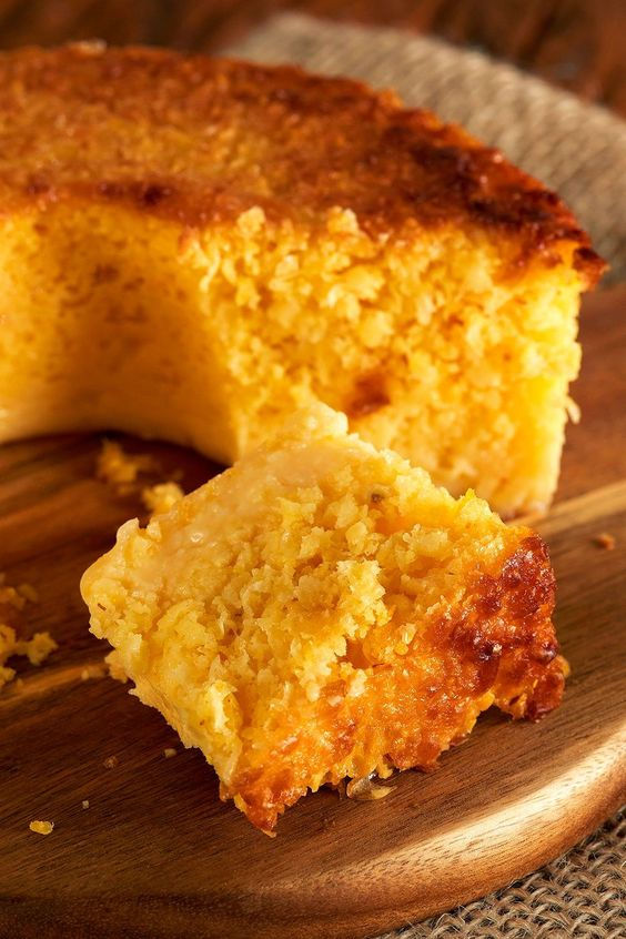 Bolo de Milho com Requeijão